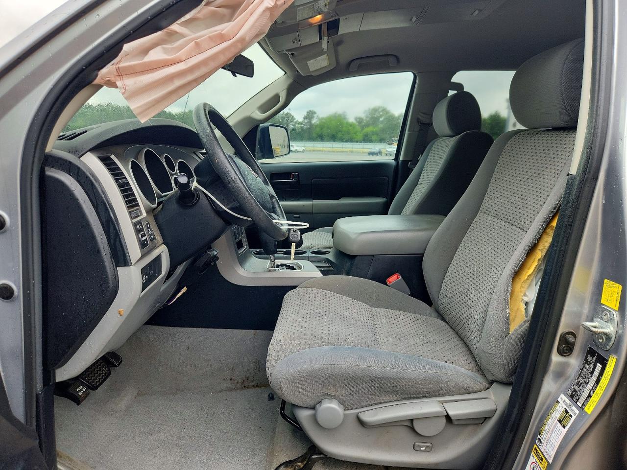 2011 TOYOTA TUNDRA