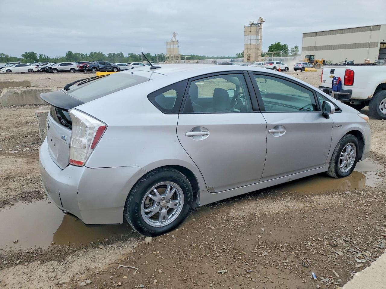 2010 TOYOTA PRIUS
