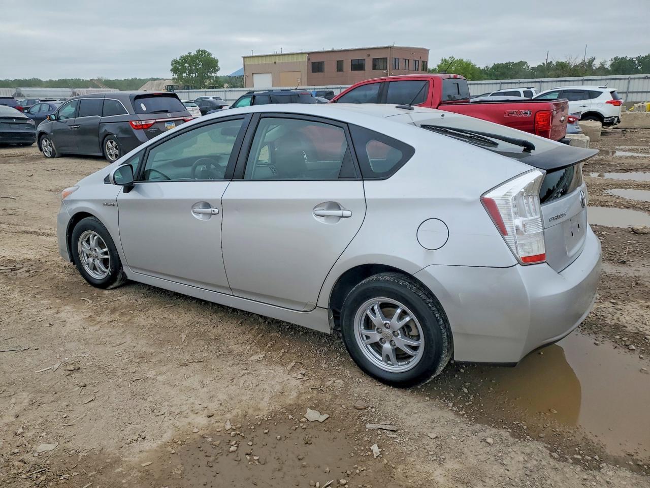 2010 TOYOTA PRIUS