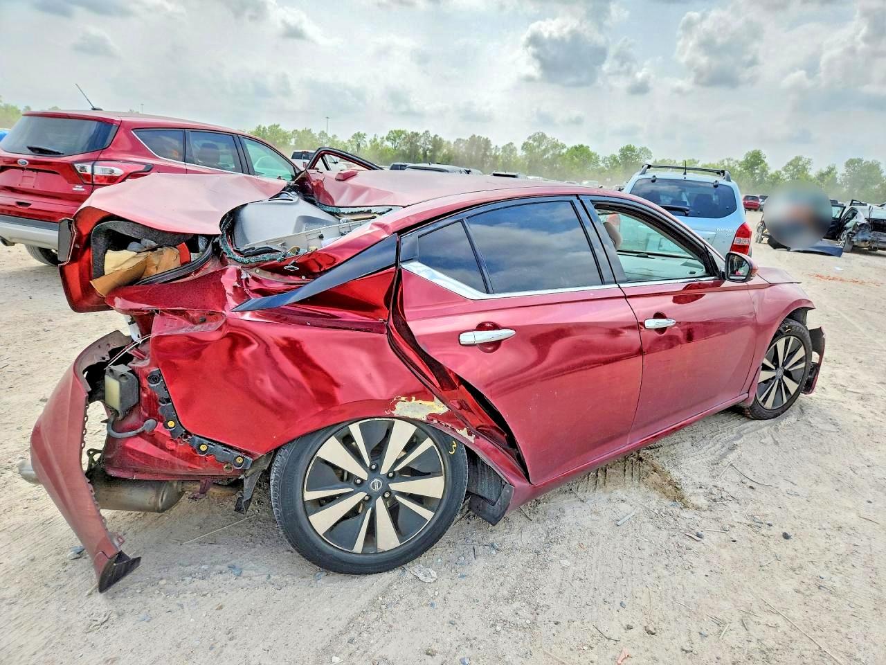 2019 NISSAN ALTIMA SV