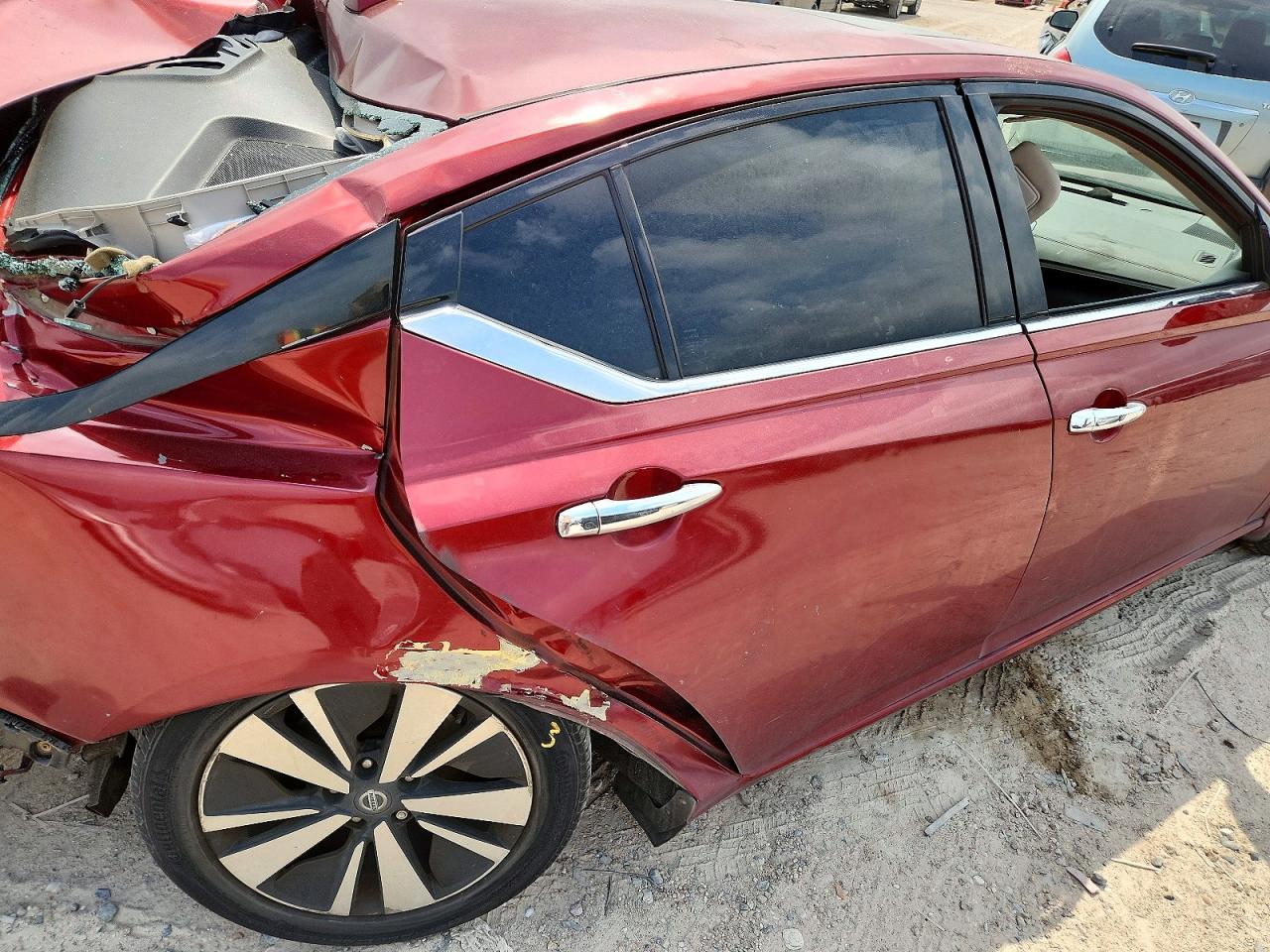 2019 NISSAN ALTIMA SV