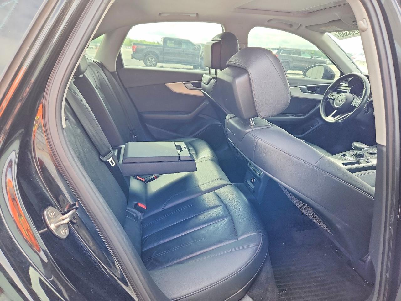 2017 AUDI A4