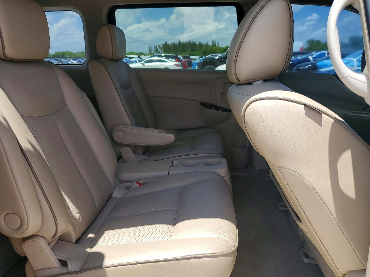 2012 NISSAN QUEST