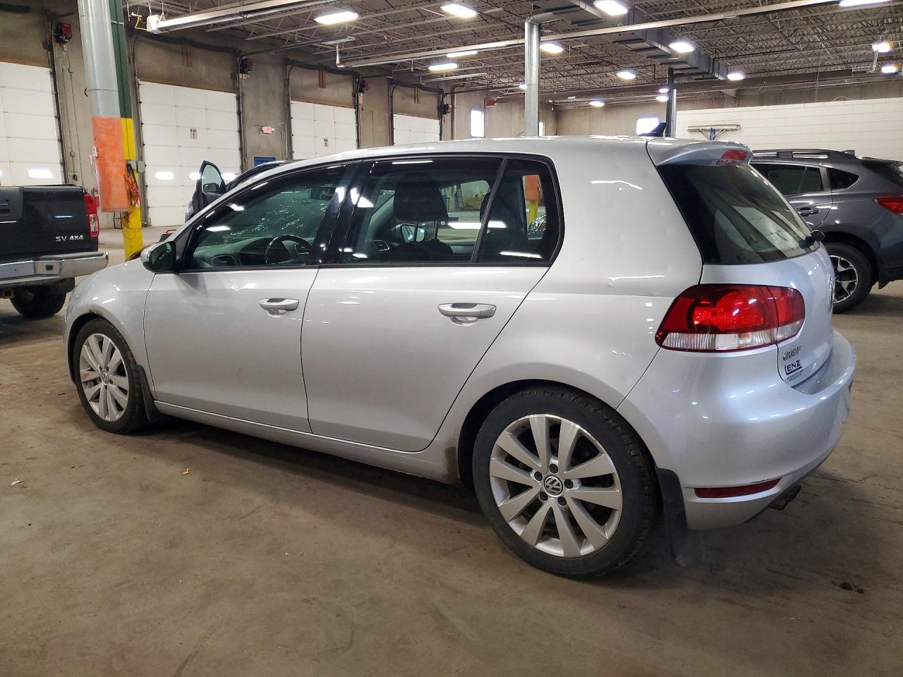 2014 VOLKSWAGEN GOLF