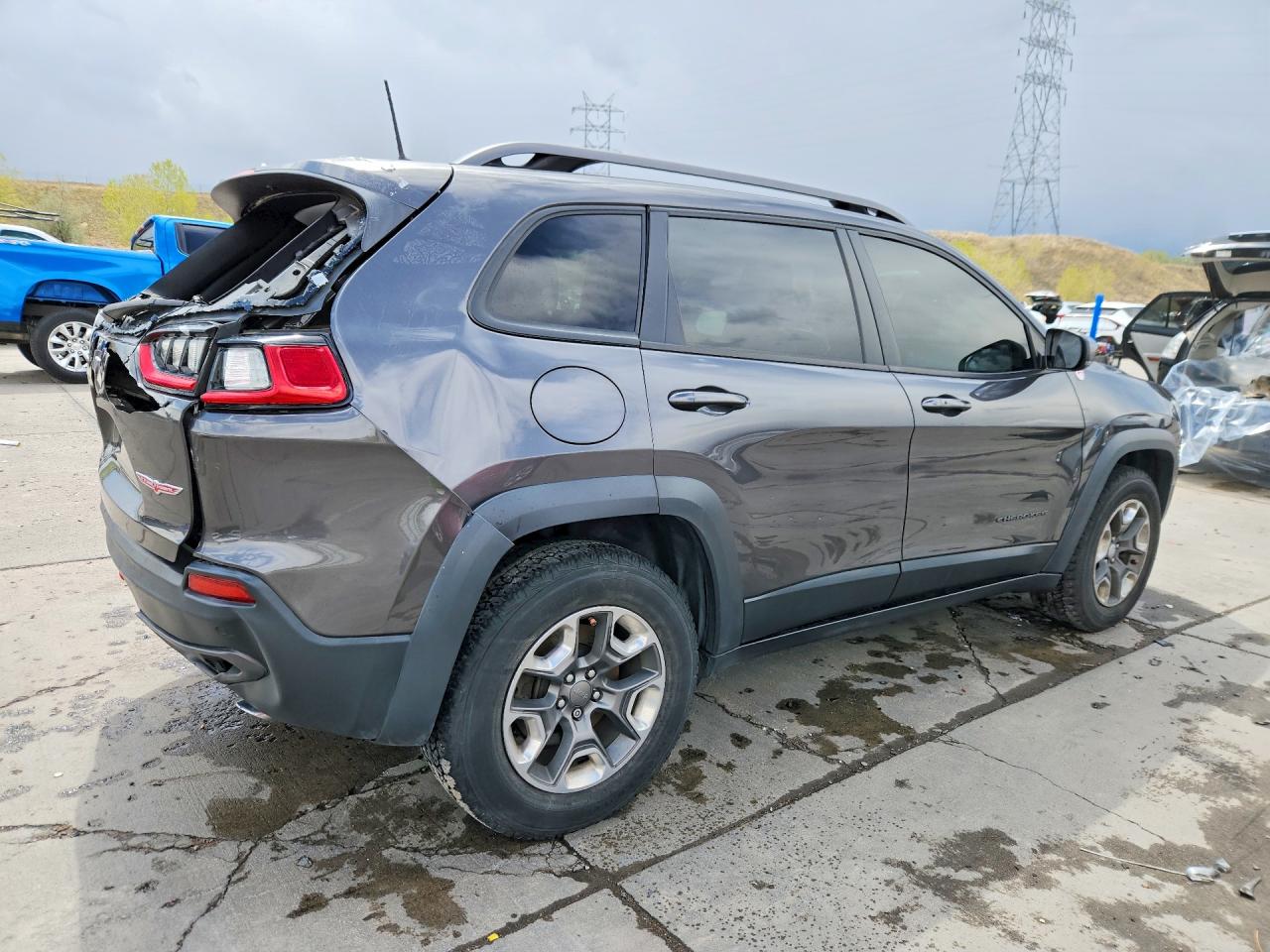 2019 JEEP CHEROKEE