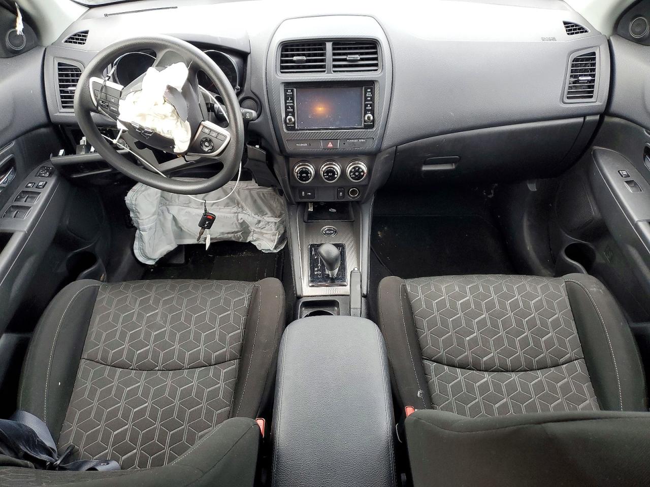 2024 MITSUBISHI OUTLANDER