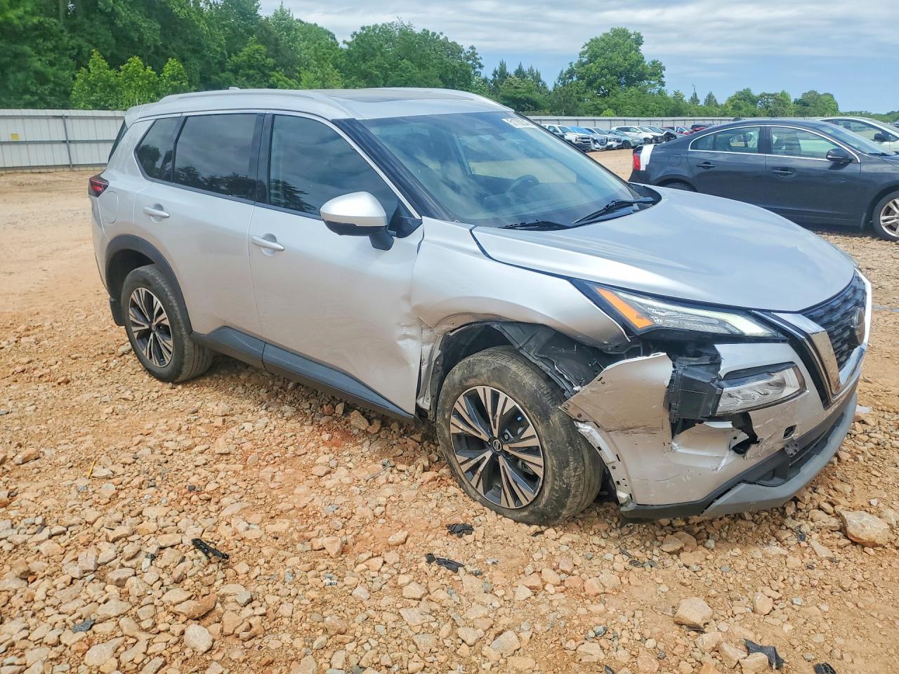 2021 NISSAN ROGUE