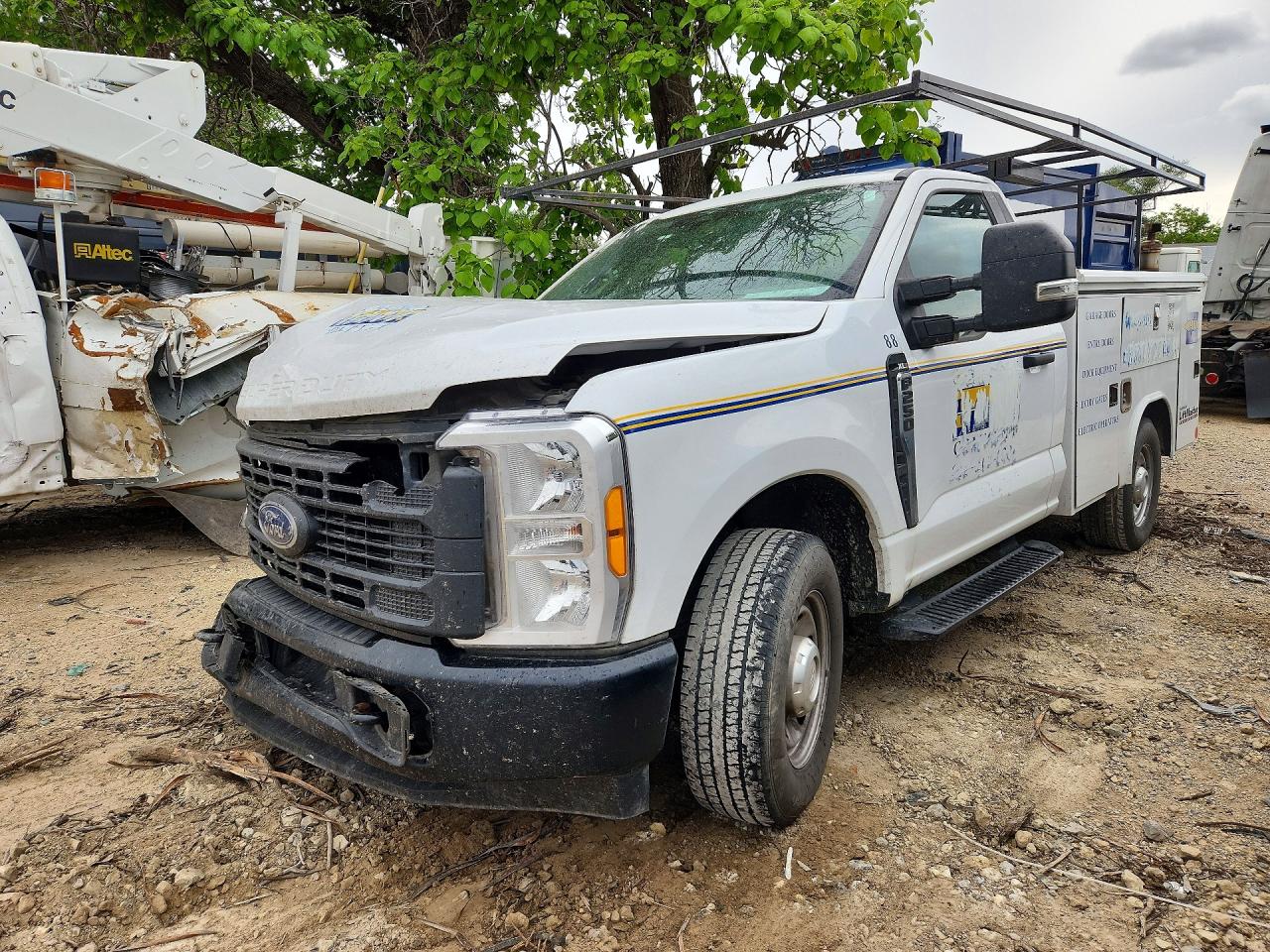 2023 FORD F250