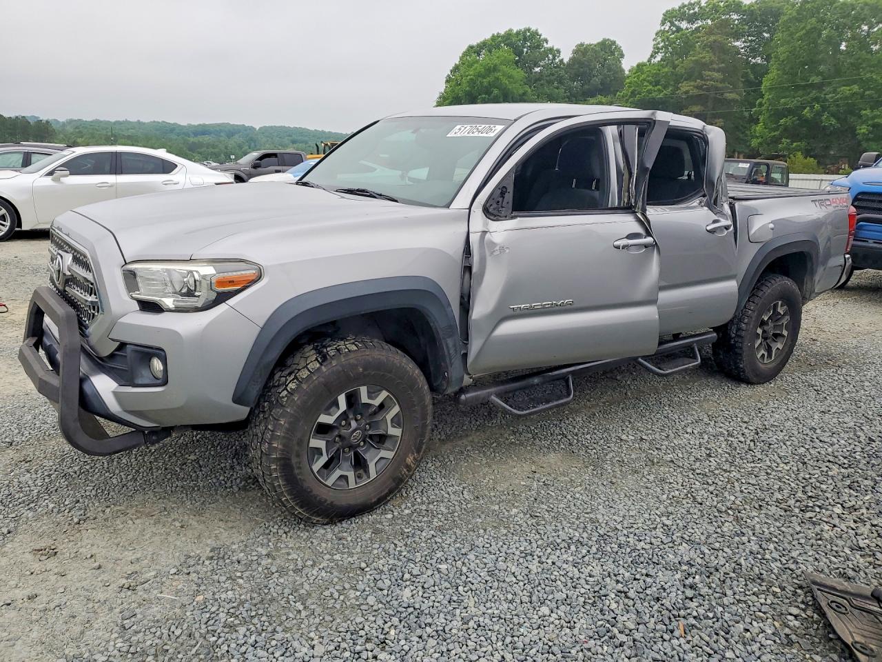 2017 TOYOTA TACOMA