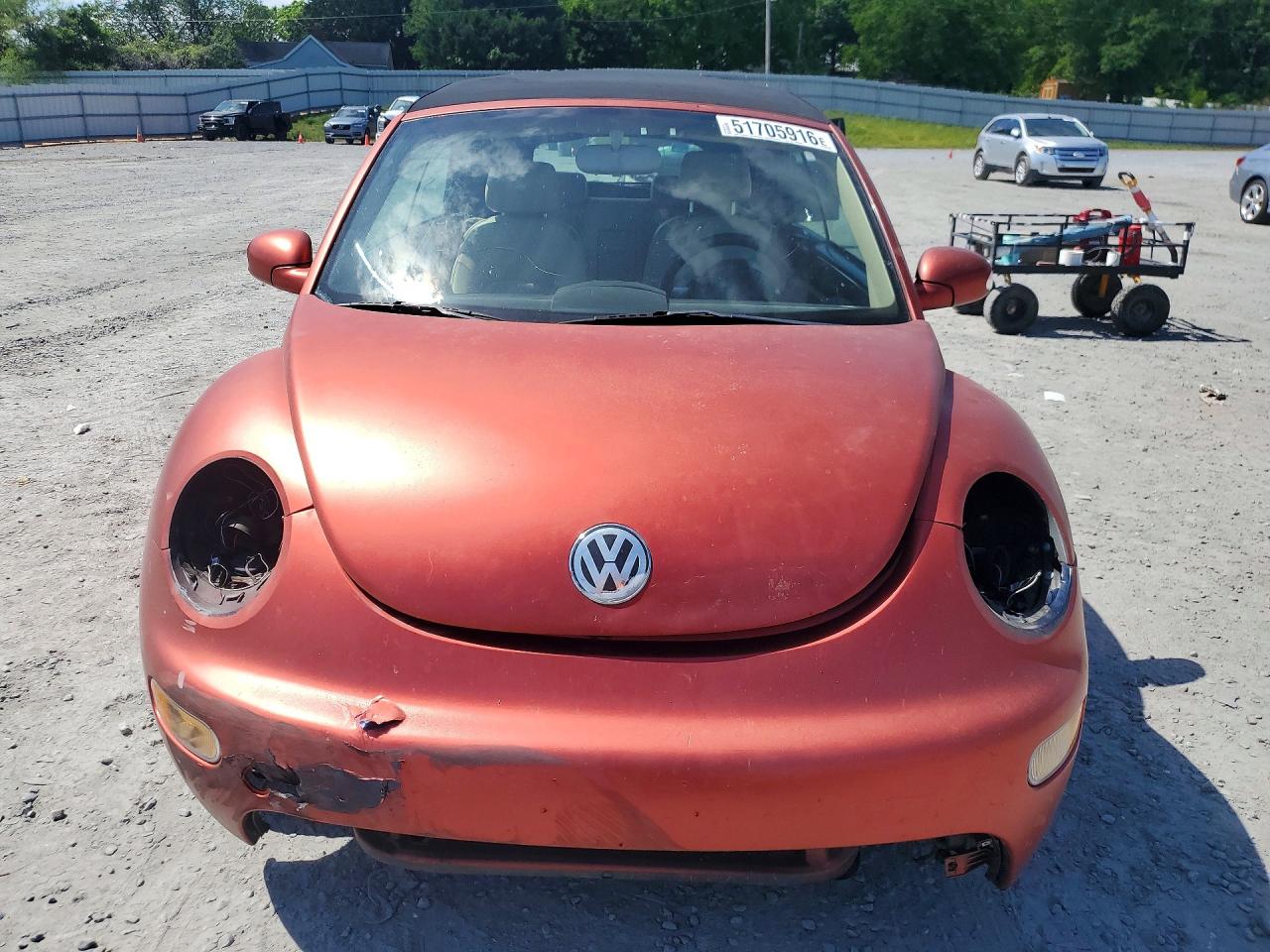 2004 VOLKSWAGEN NEW BEETLE