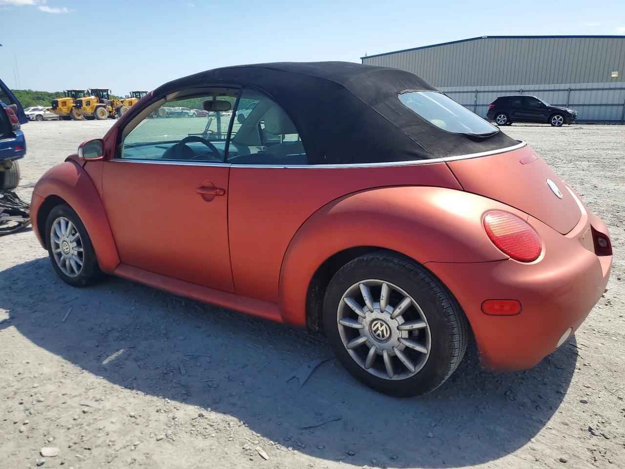 2004 VOLKSWAGEN NEW BEETLE