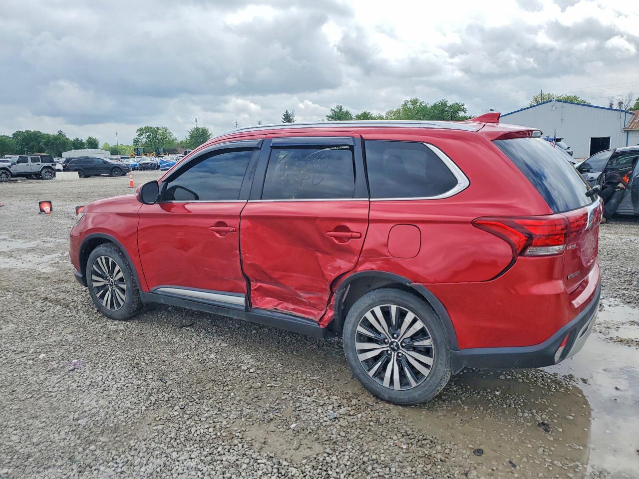 2019 MITSUBISHI OUTLANDER