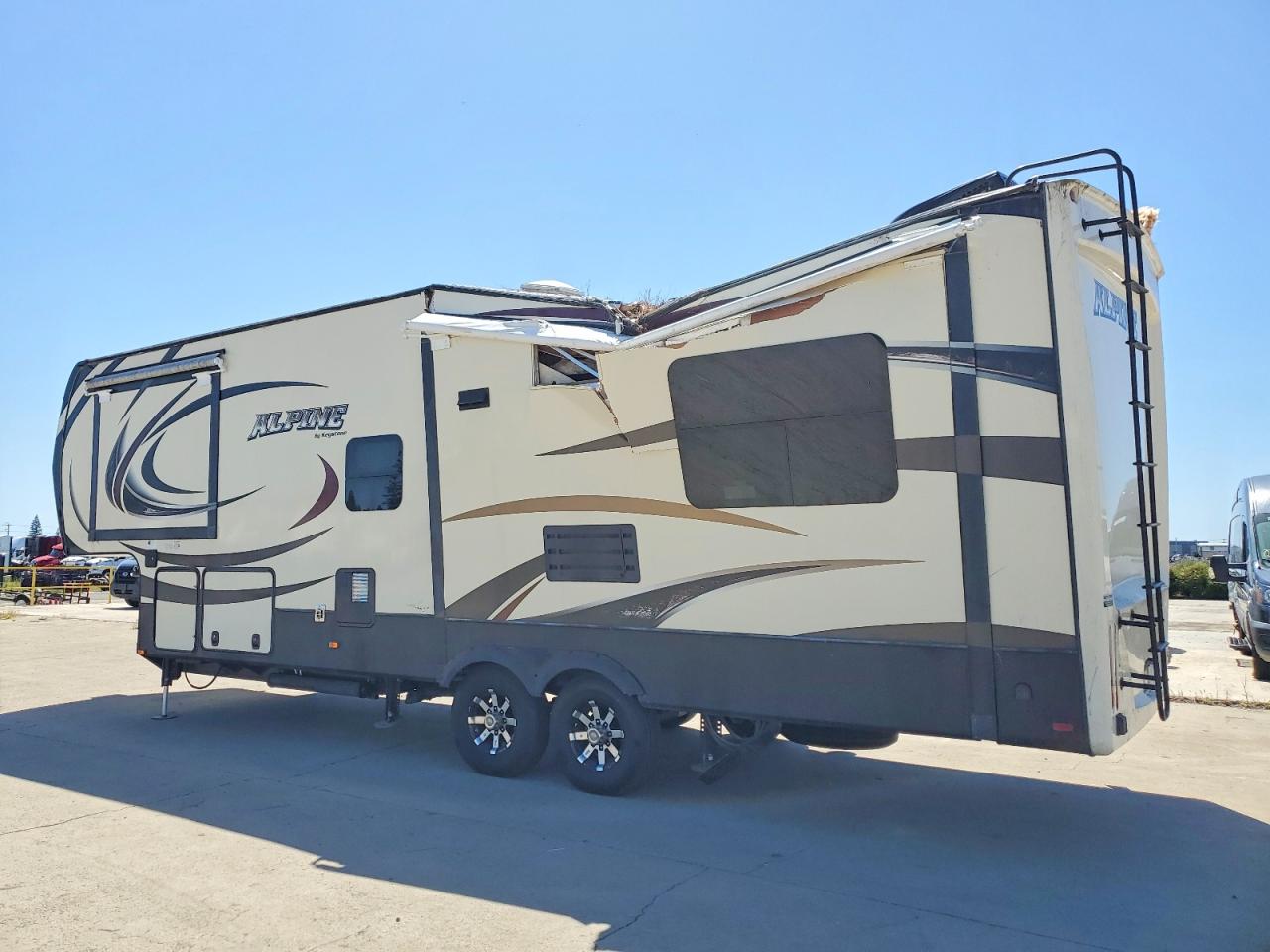 2015 KEYSTONE ALPINE 301