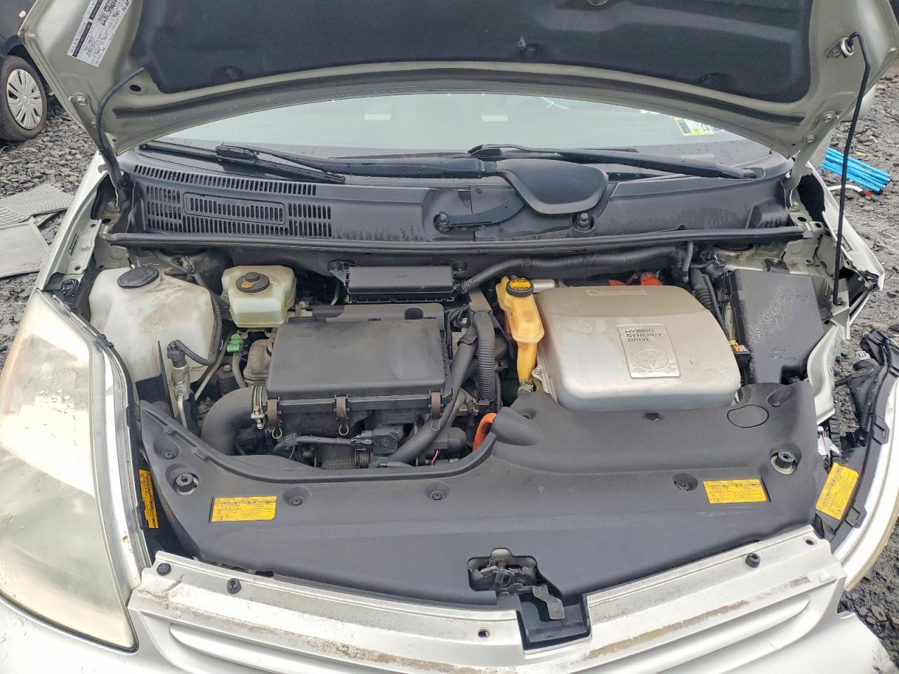 2004 TOYOTA PRIUS
