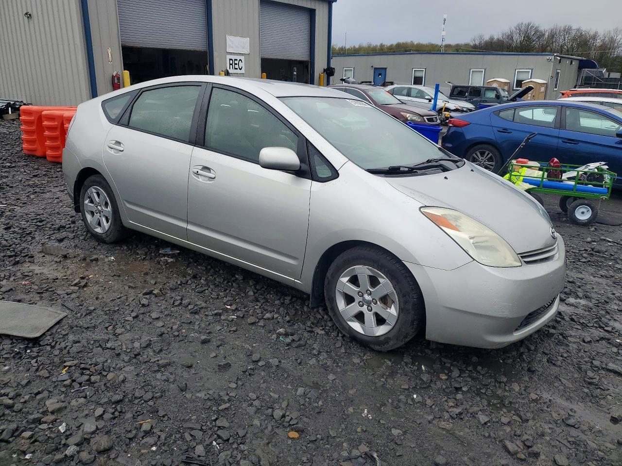 2004 TOYOTA PRIUS