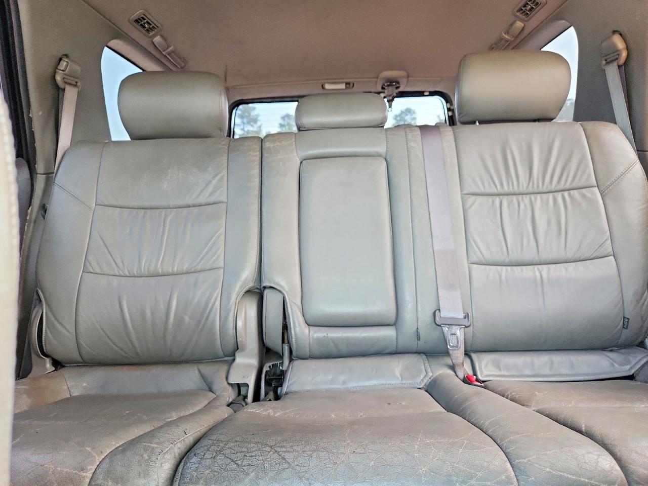 2002 TOYOTA SEQUOIA