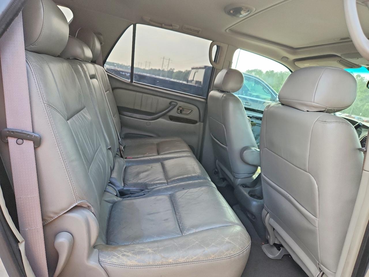 2002 TOYOTA SEQUOIA