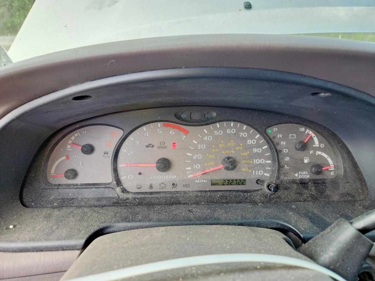 2002 TOYOTA SEQUOIA