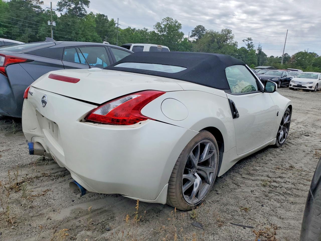 2014 NISSAN 370Z