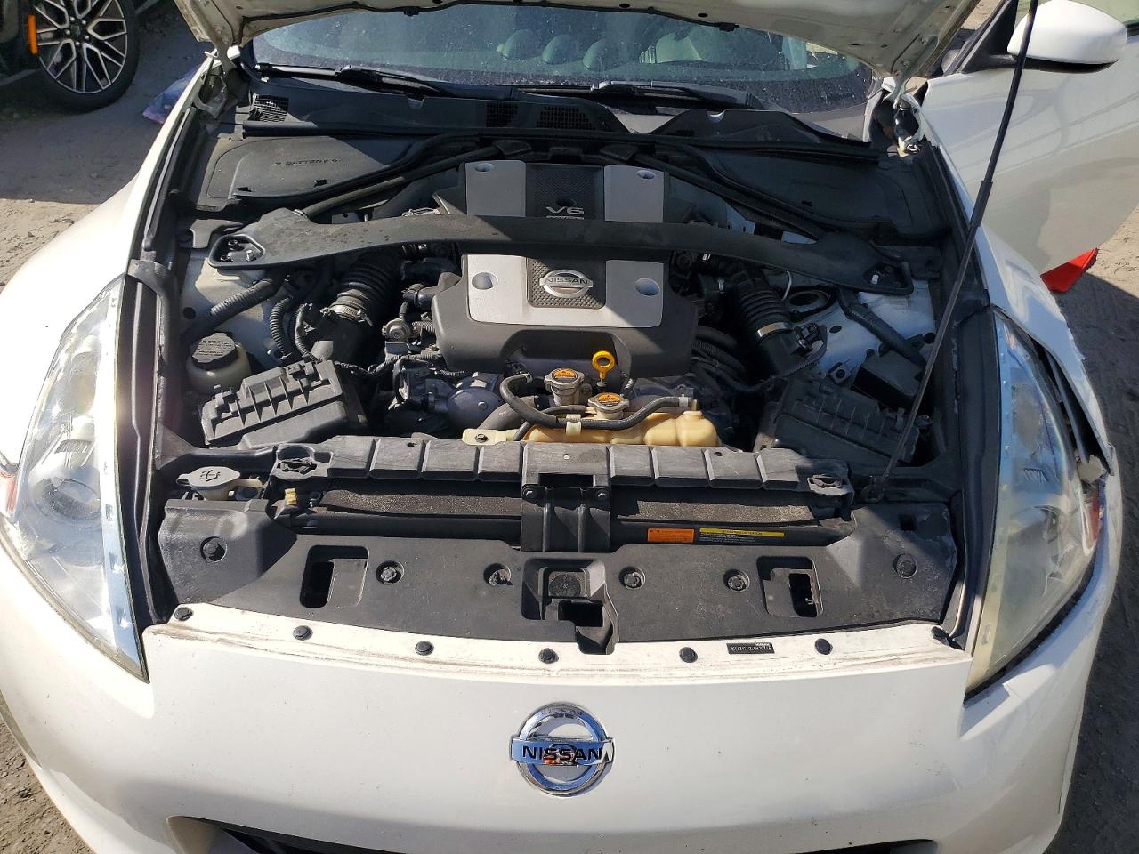 2014 NISSAN 370Z