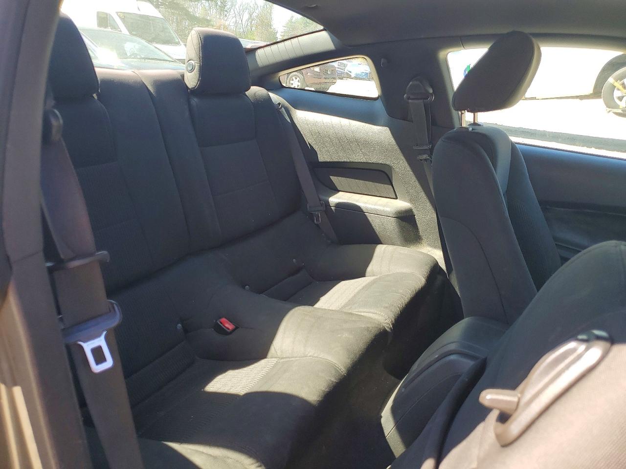 2011 FORD MUSTANG