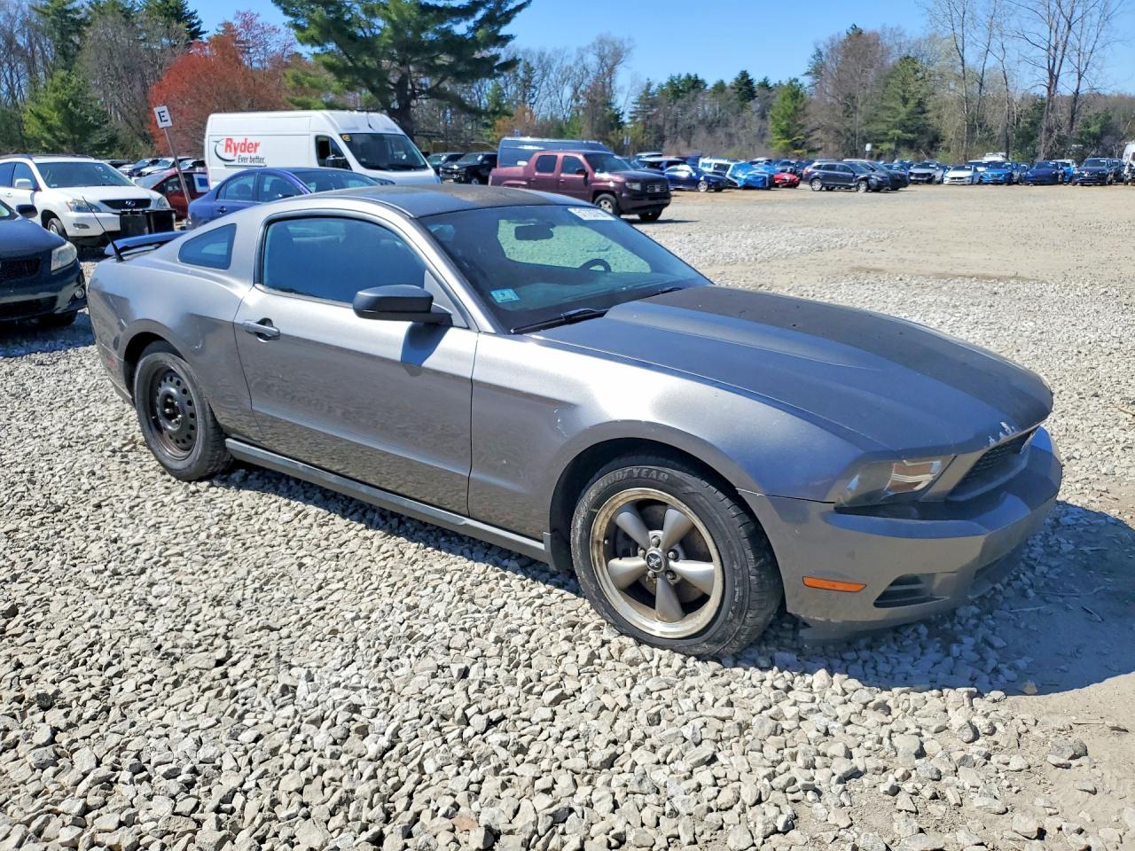 2011 FORD MUSTANG