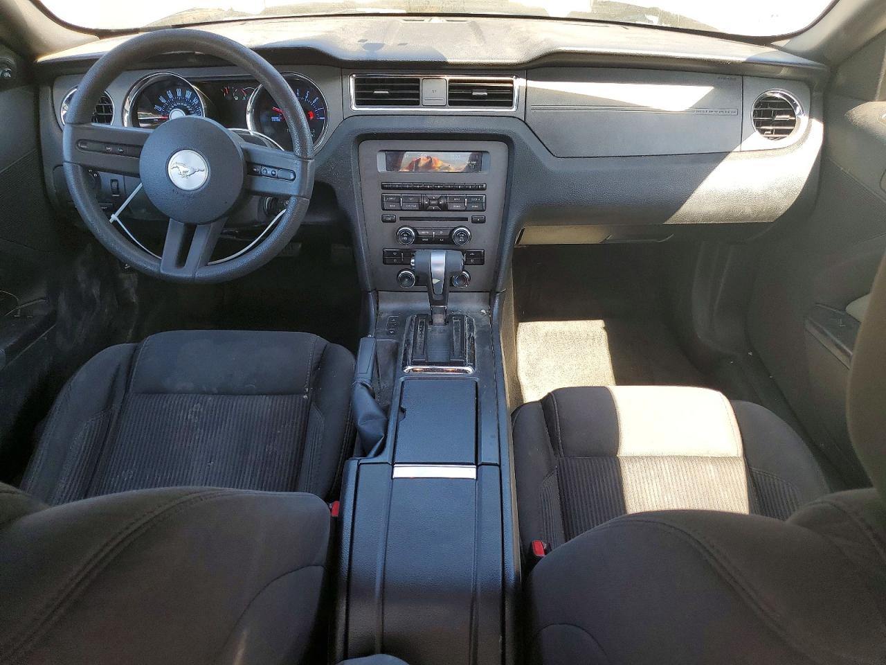 2011 FORD MUSTANG