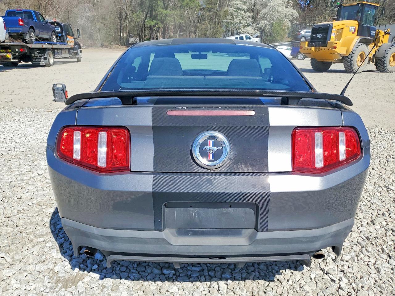 2011 FORD MUSTANG