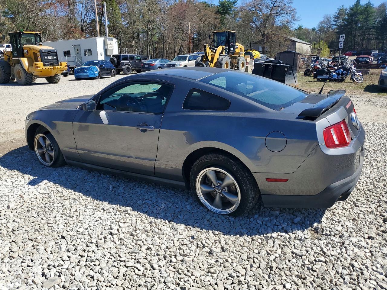 2011 FORD MUSTANG