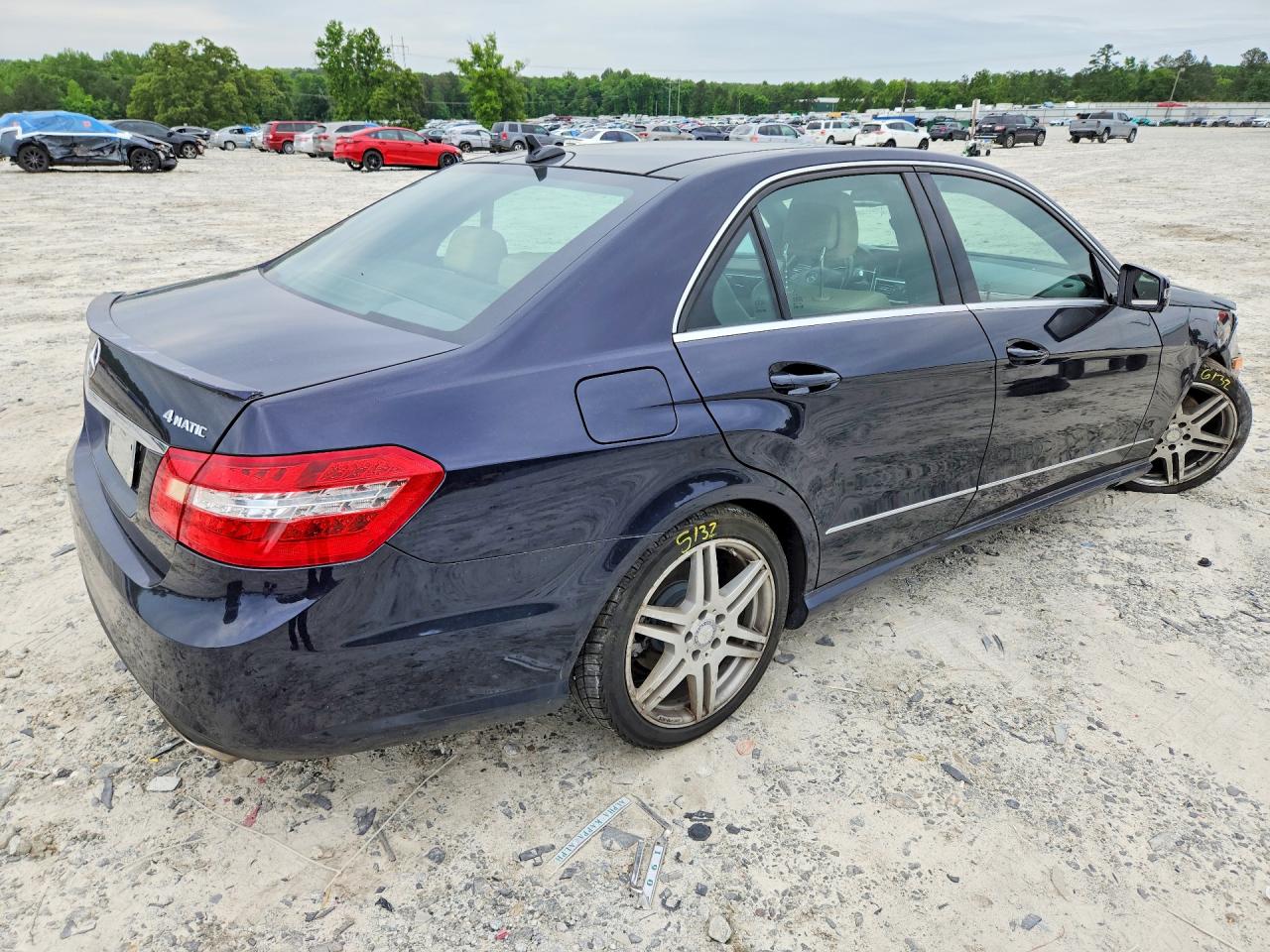 2011 MERCEDES-BENZ E-CLASS