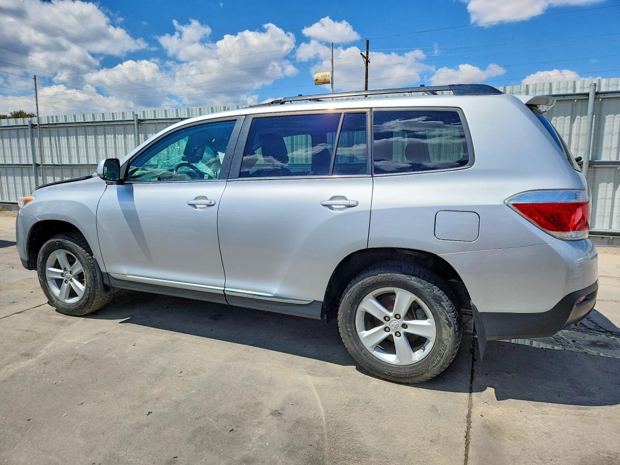 2012 TOYOTA HIGHLANDER