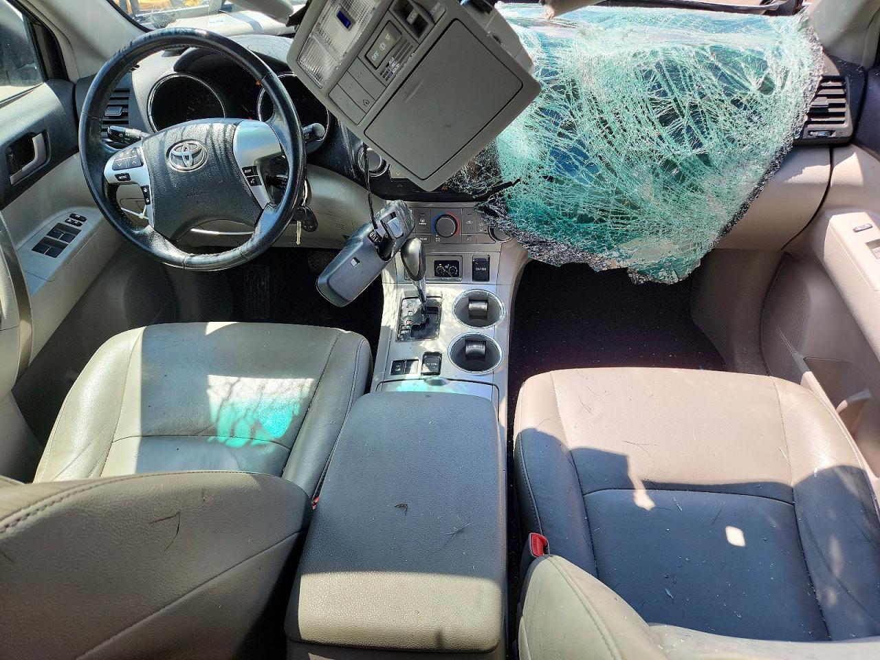 2012 TOYOTA HIGHLANDER