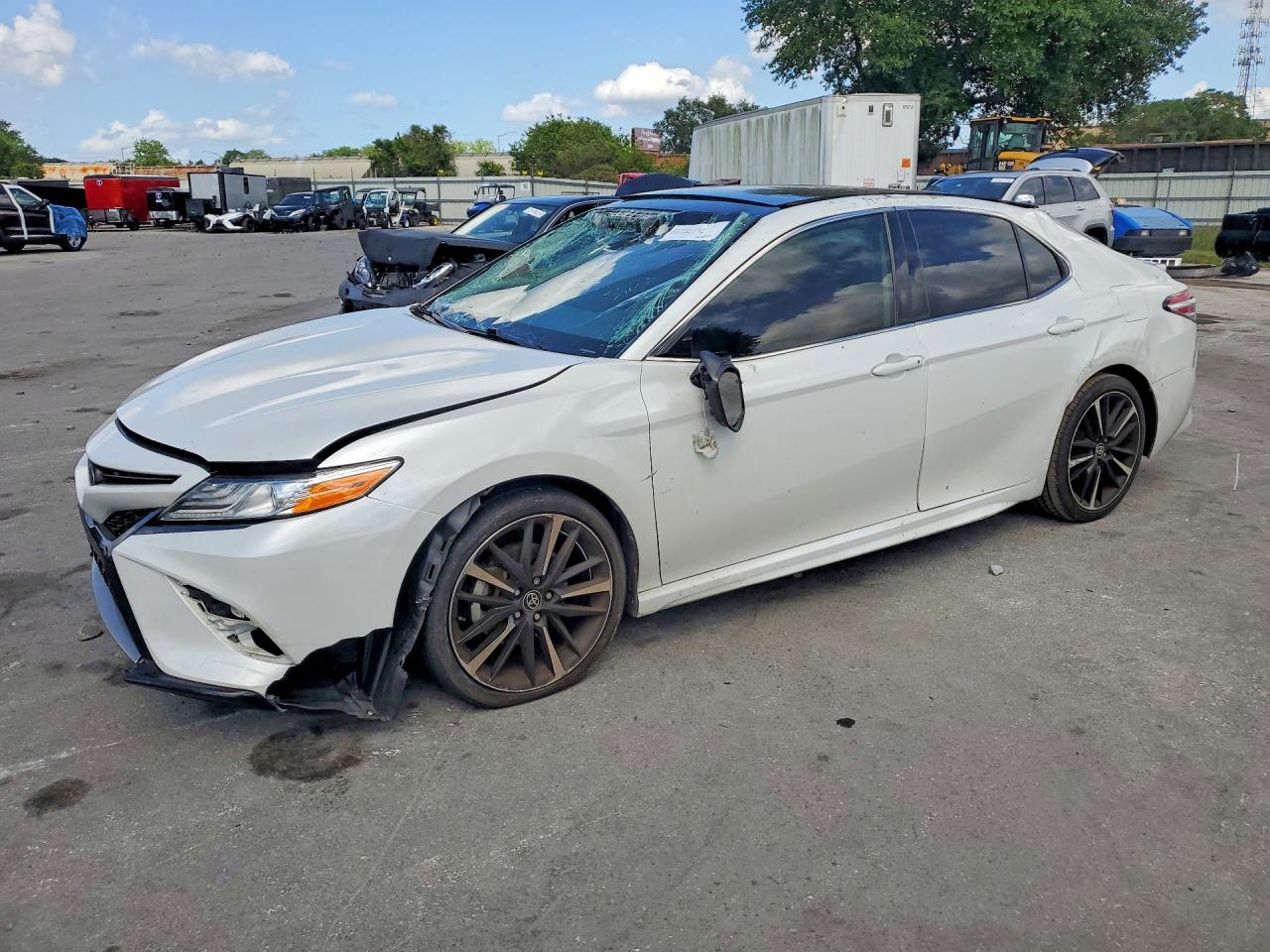 2020 TOYOTA CAMRY