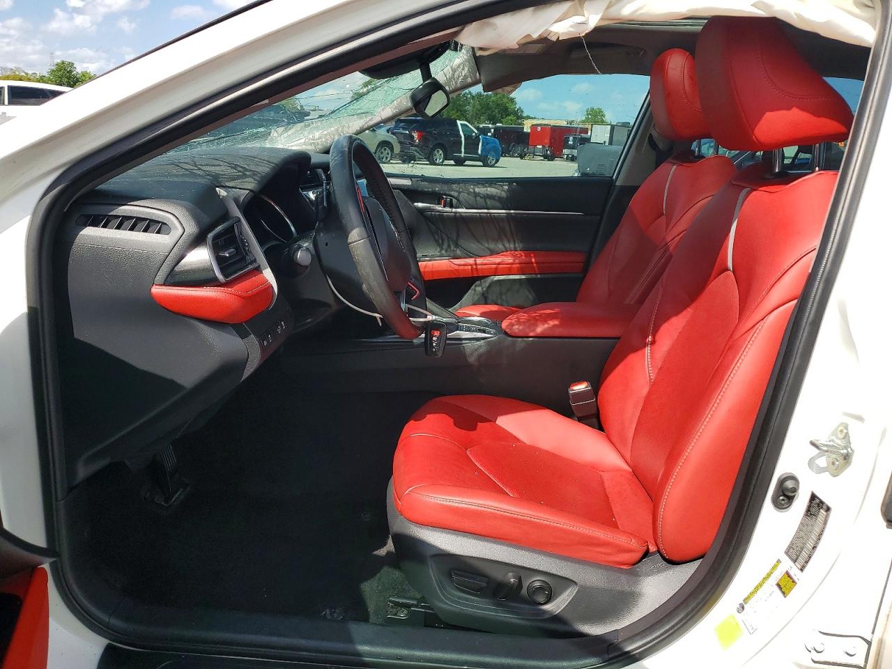 2020 TOYOTA CAMRY