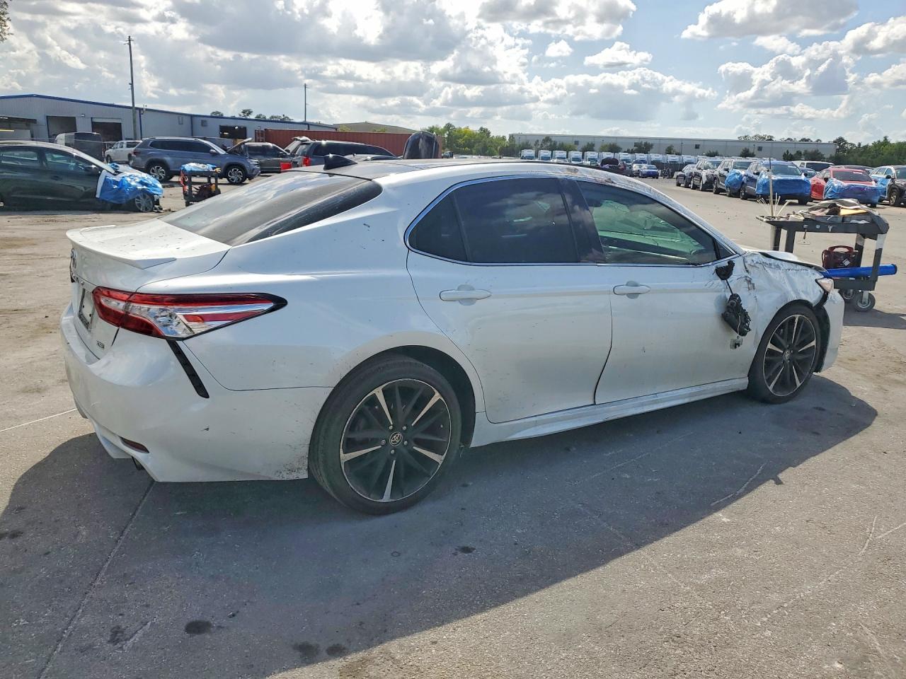 2020 TOYOTA CAMRY