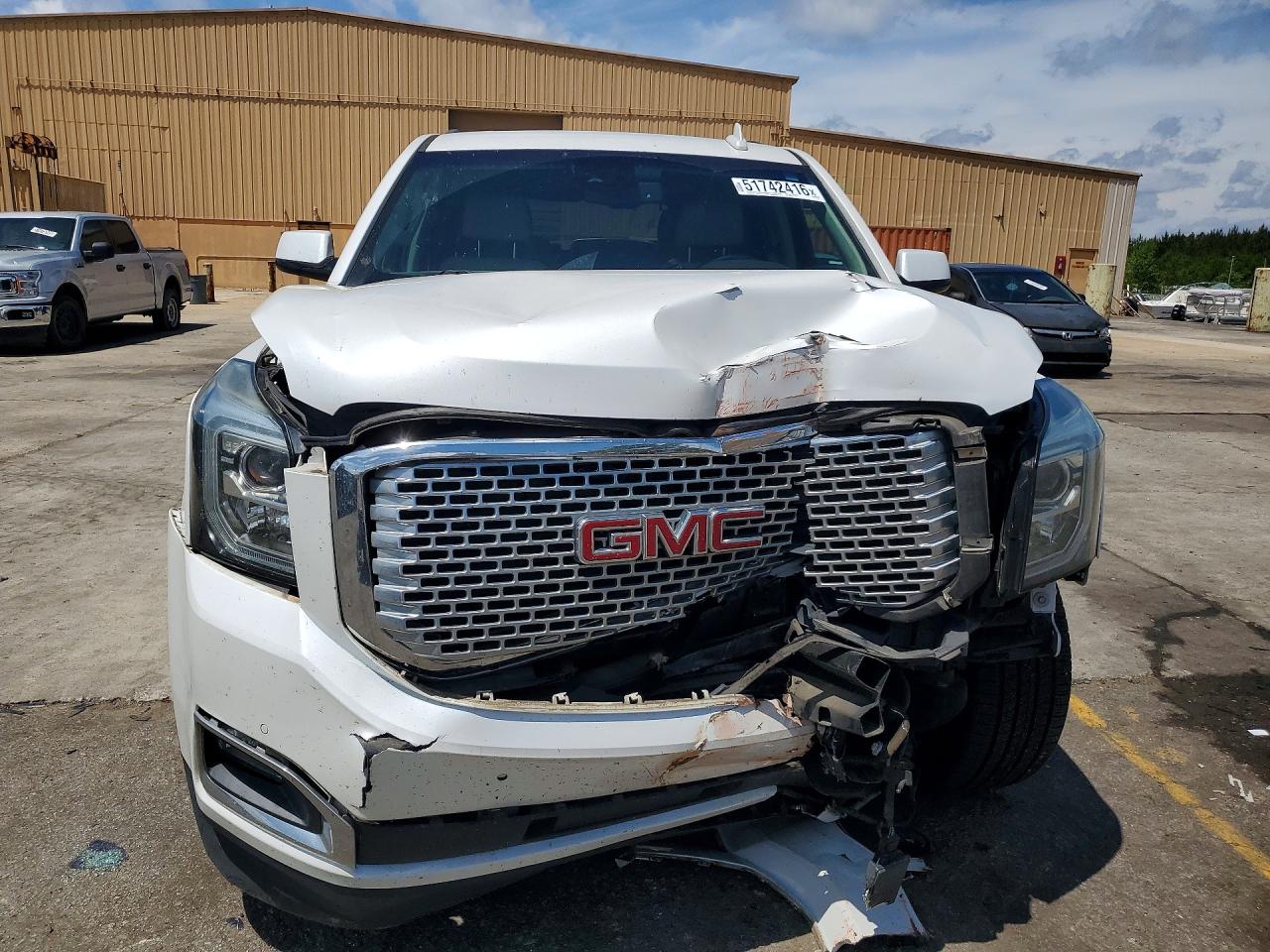 2017 GMC YUKON