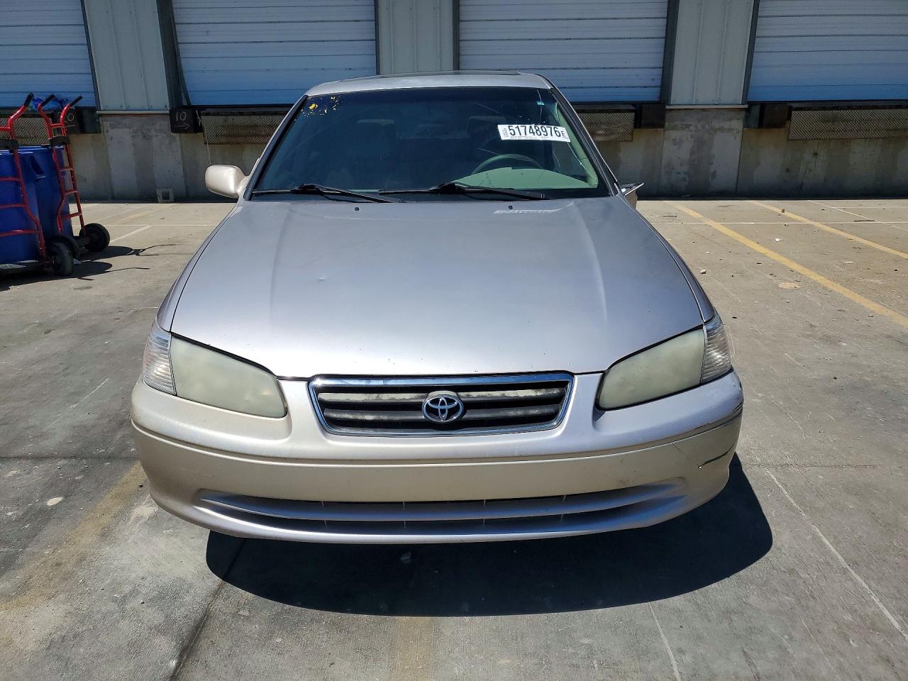 2001 TOYOTA CAMRY