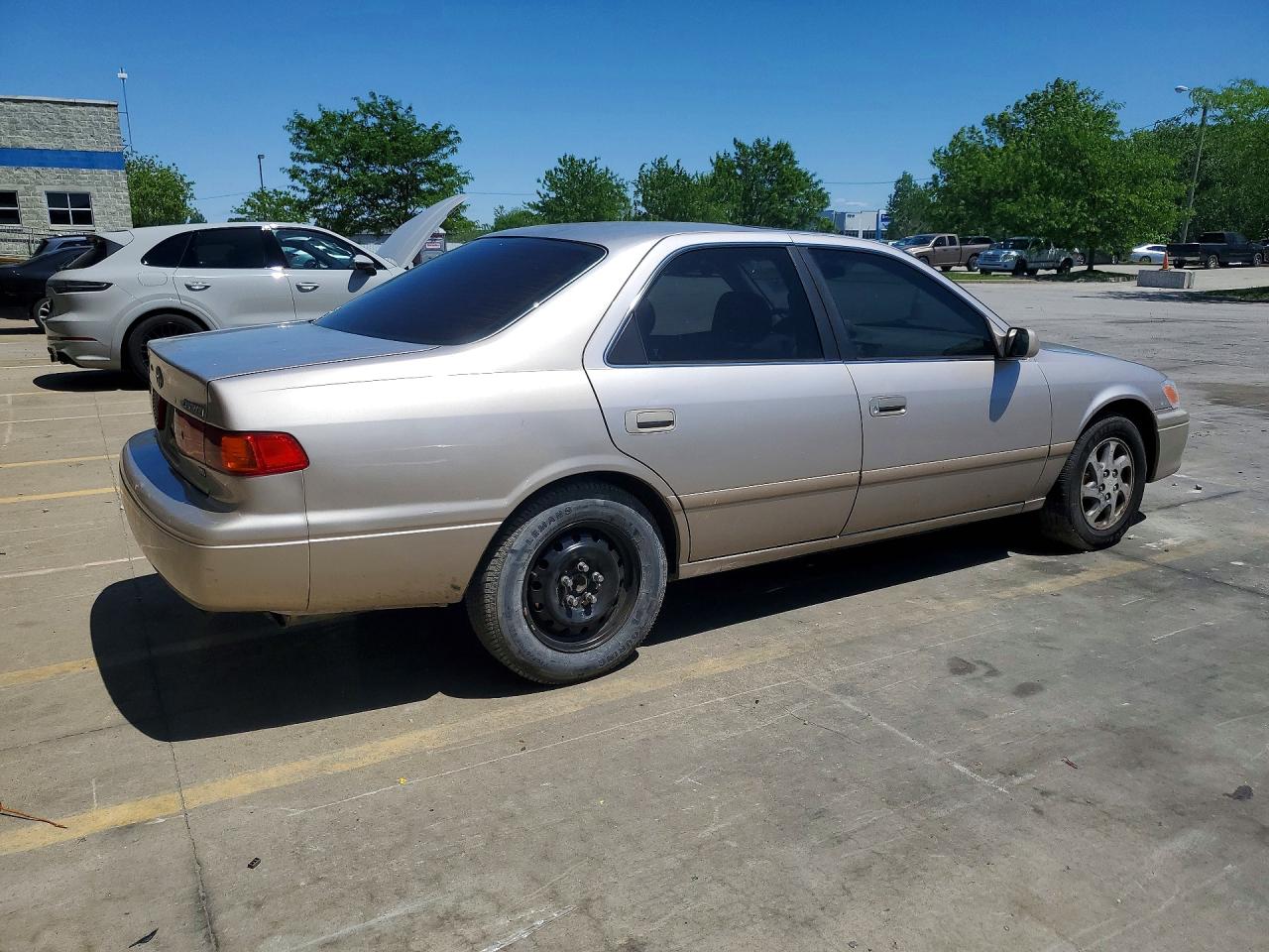 2001 TOYOTA CAMRY