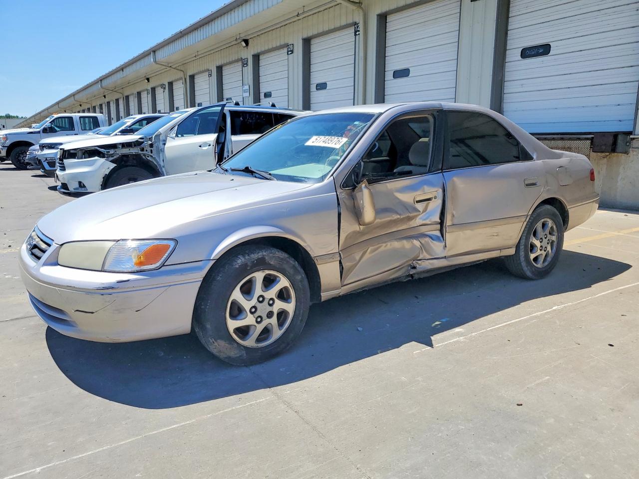 2001 TOYOTA CAMRY