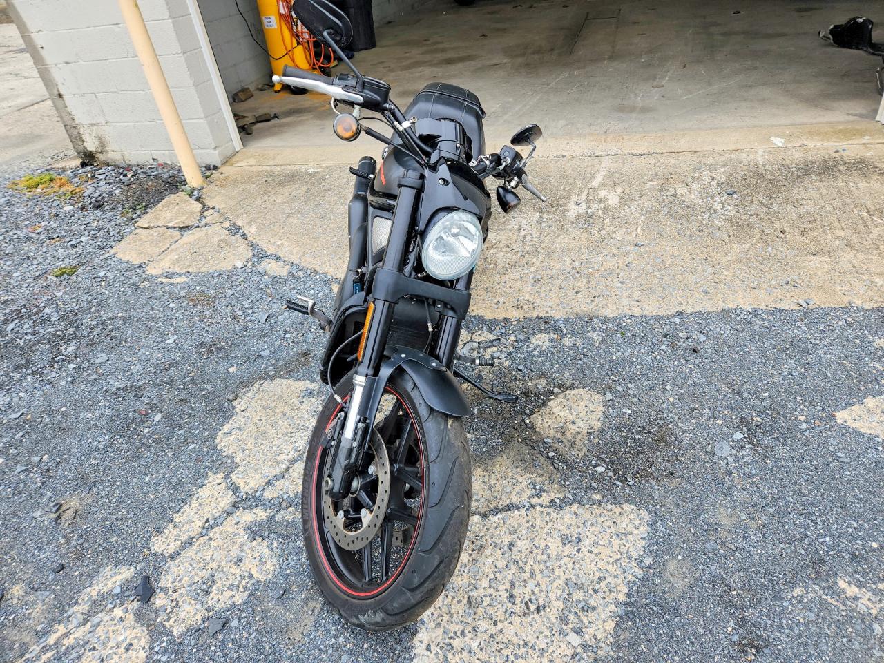 2012 HARLEY-DAVIDSON VRS