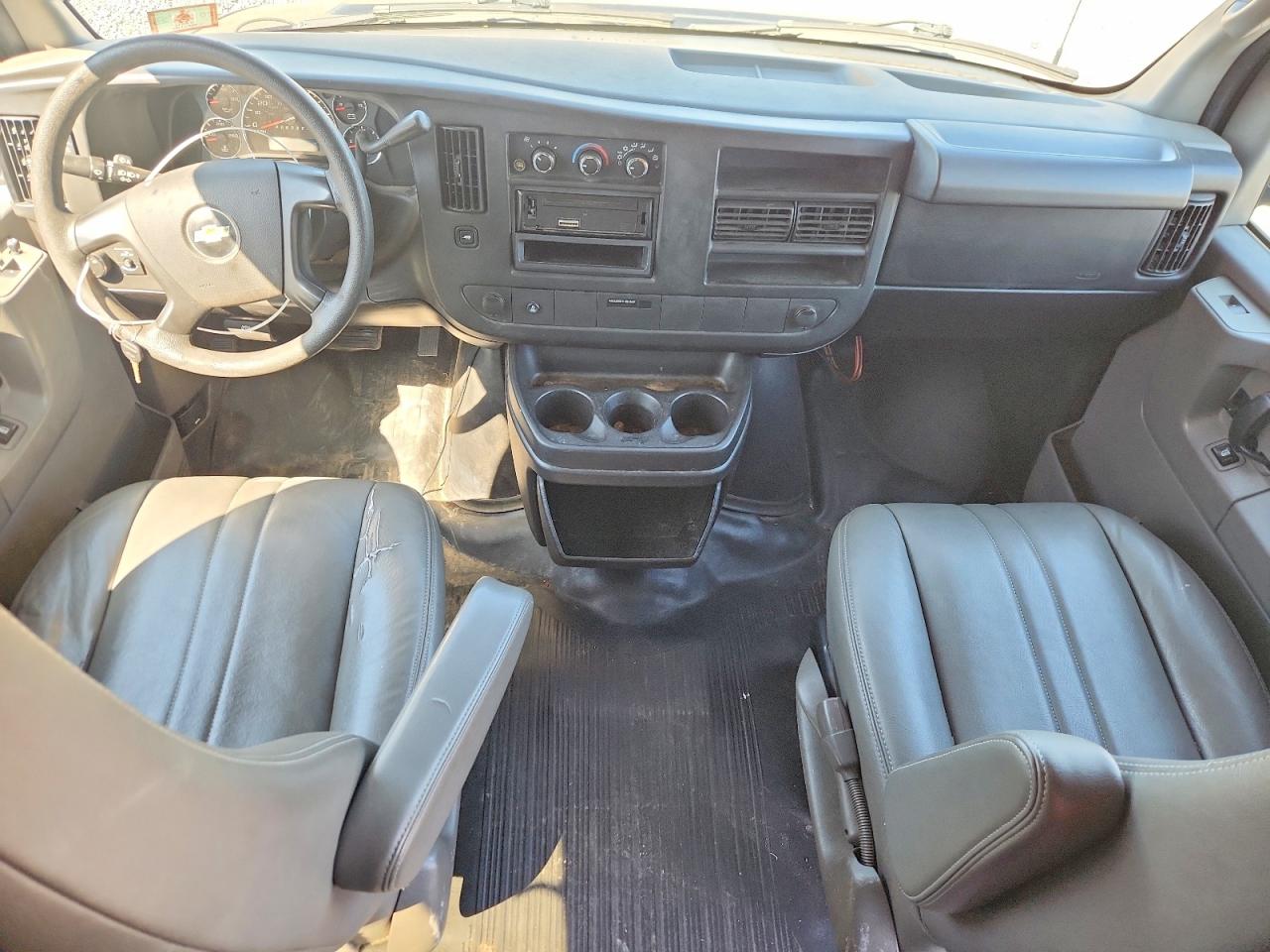 2013 CHEVROLET EXPRESS