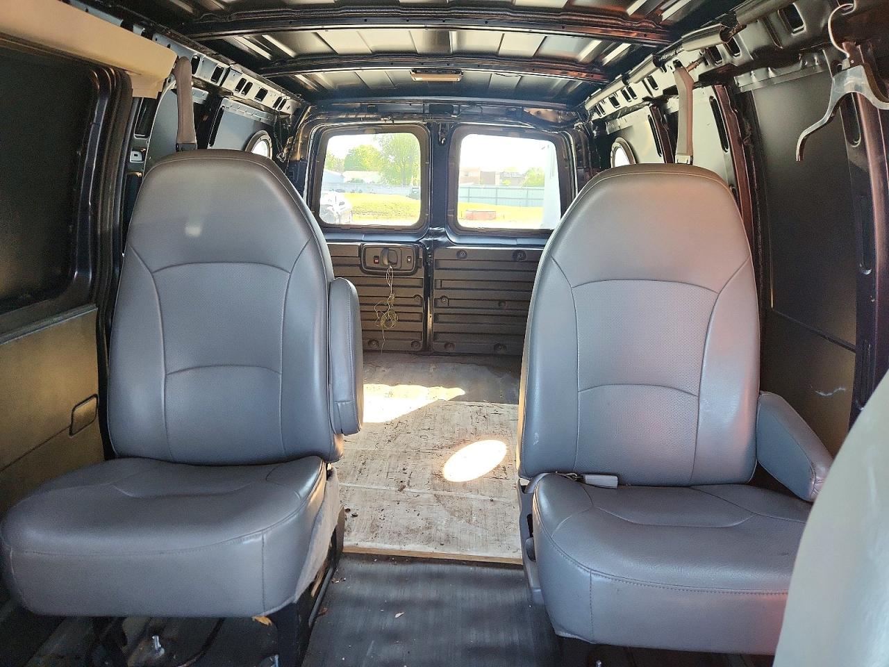 2013 CHEVROLET EXPRESS