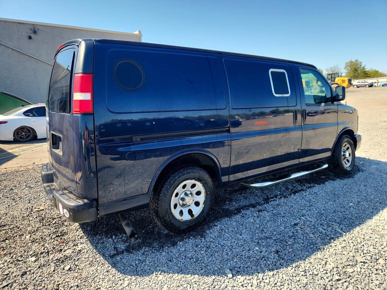 2013 CHEVROLET EXPRESS