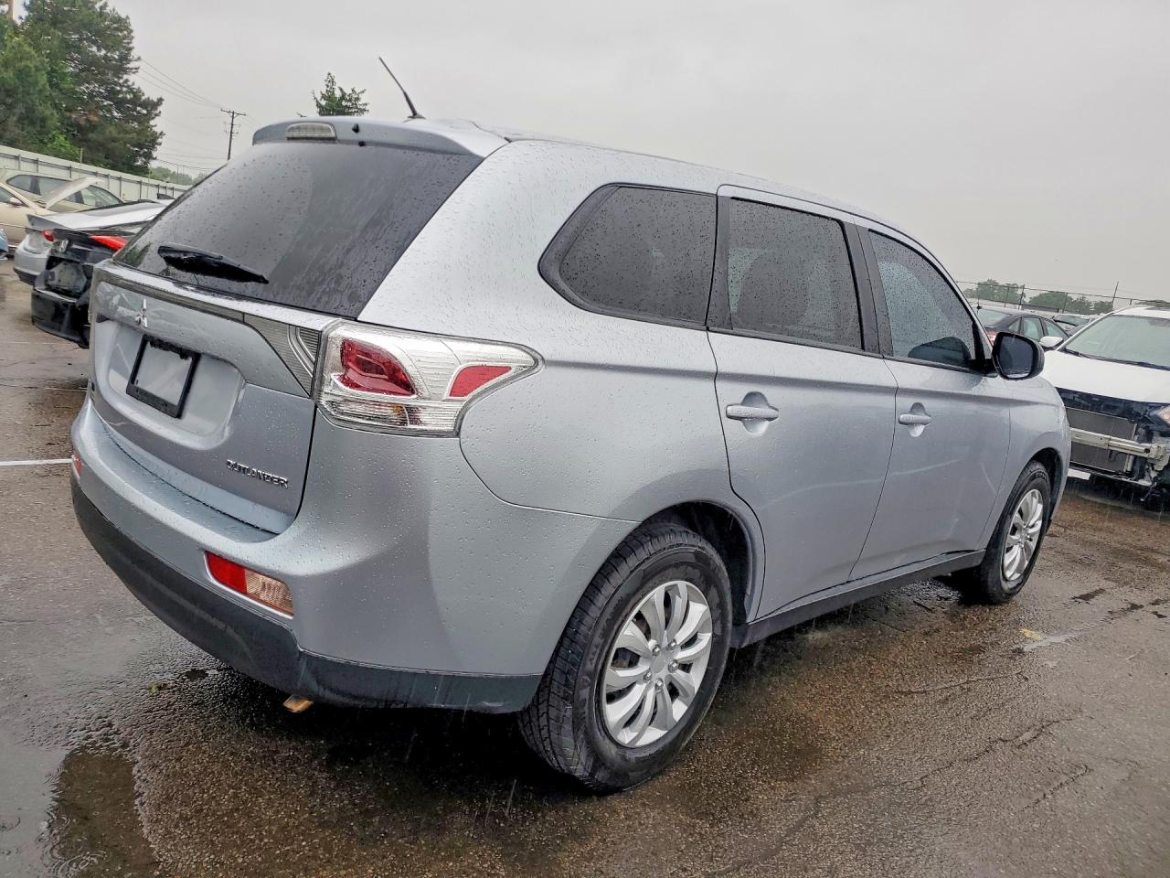 2014 MITSUBISHI OUTLANDER