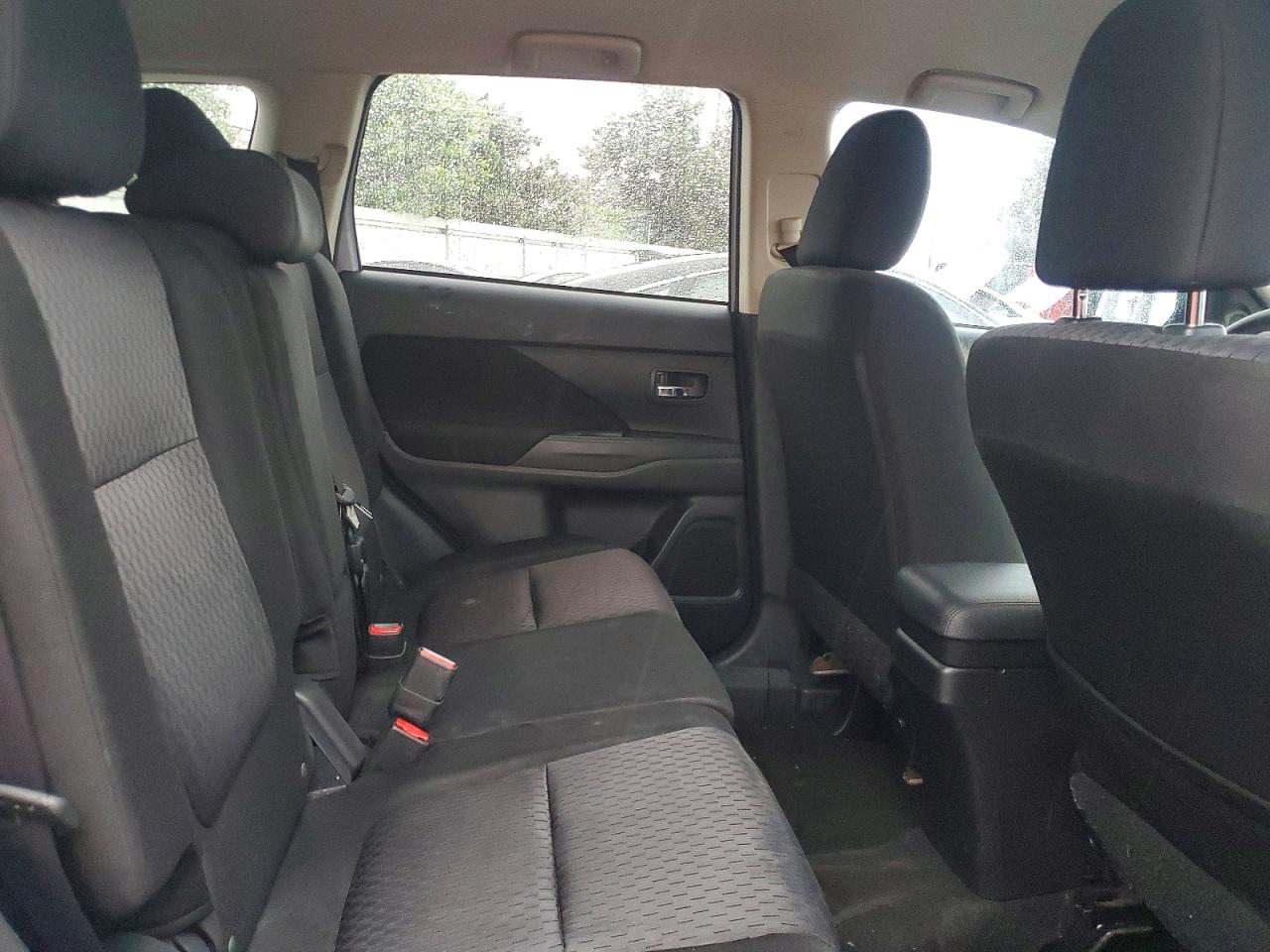 2014 MITSUBISHI OUTLANDER