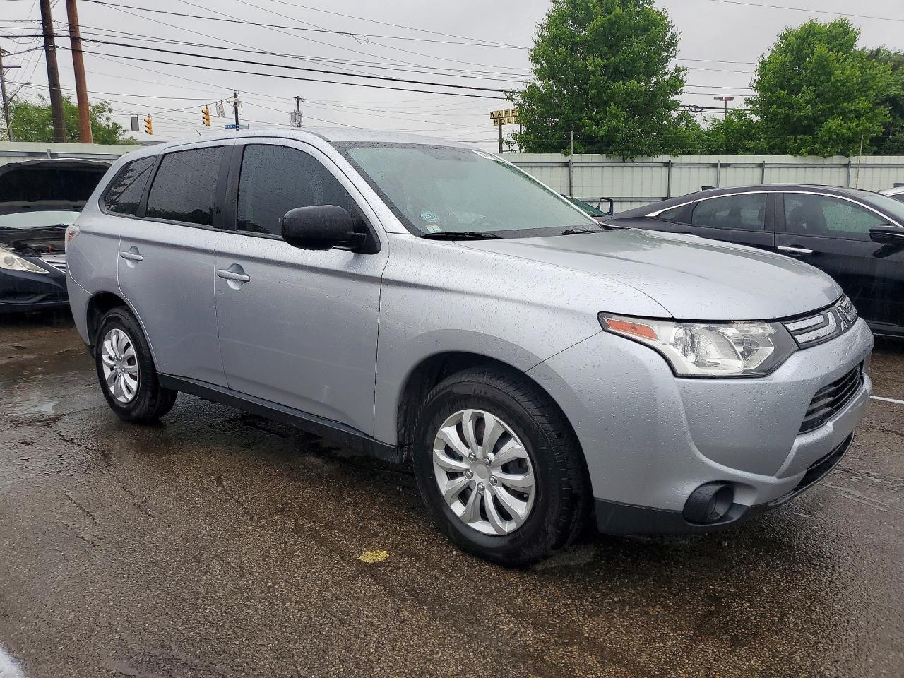2014 MITSUBISHI OUTLANDER