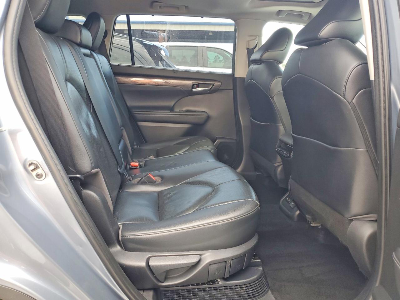 2020 TOYOTA HIGHLANDER