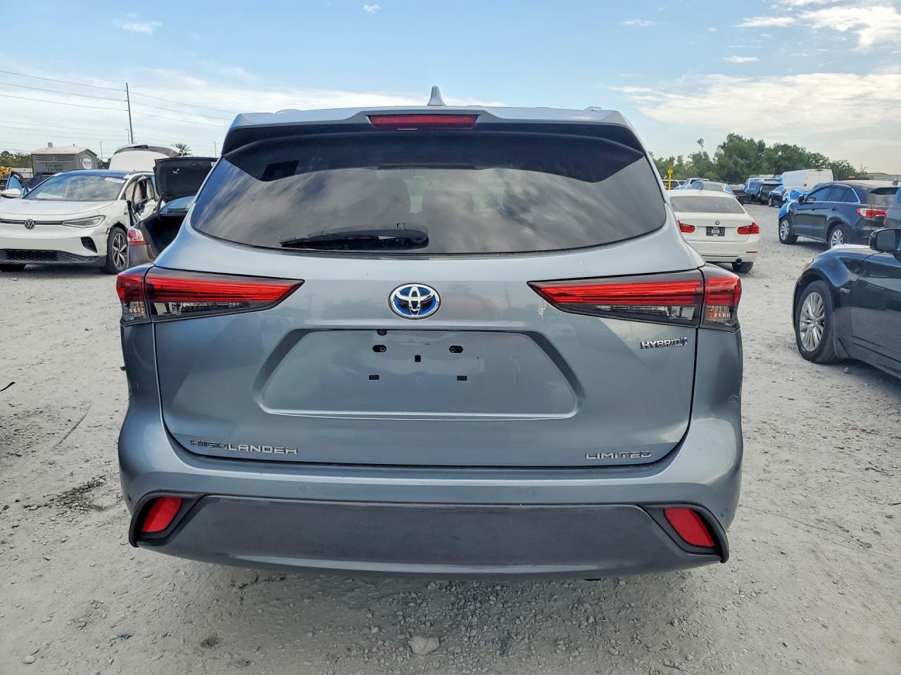 2020 TOYOTA HIGHLANDER