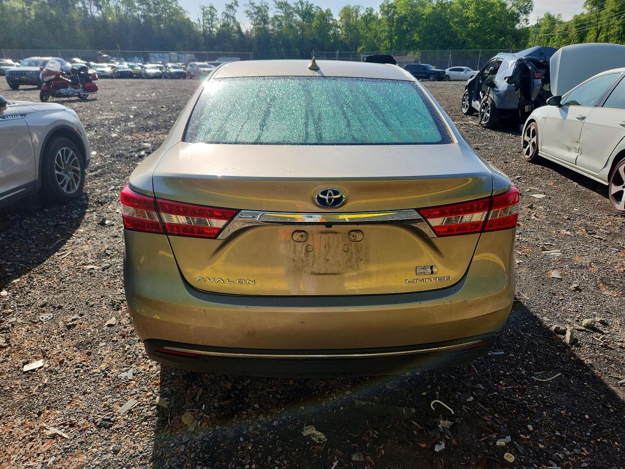 2014 TOYOTA AVALON