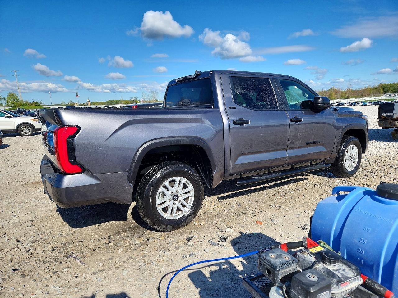 2025 TOYOTA TUNDRA